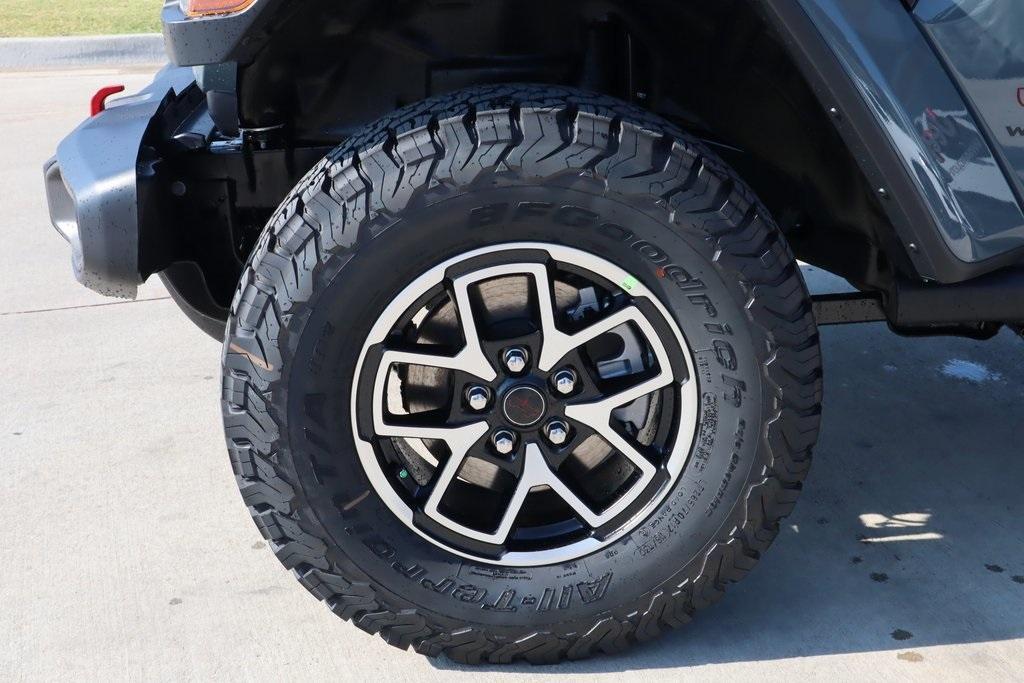 new 2025 Jeep Wrangler car, priced at $54,786