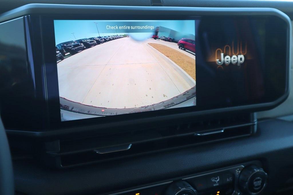 new 2025 Jeep Wrangler car, priced at $40,105