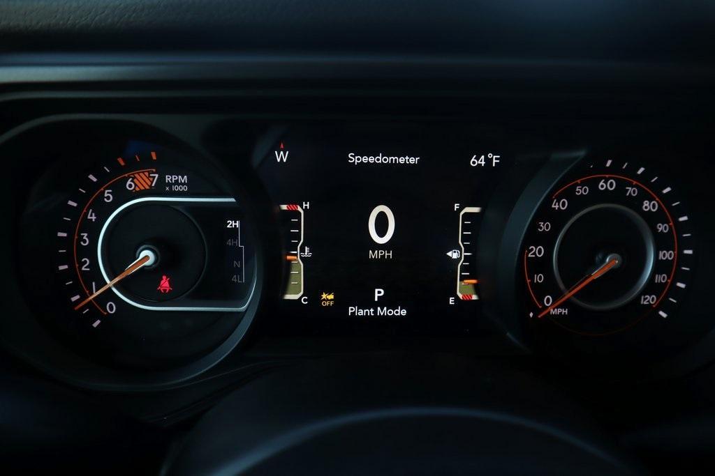 new 2025 Jeep Wrangler car, priced at $40,105