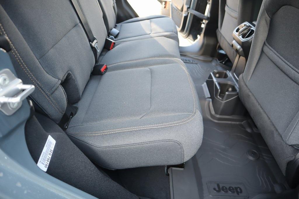 new 2025 Jeep Wrangler car, priced at $49,301