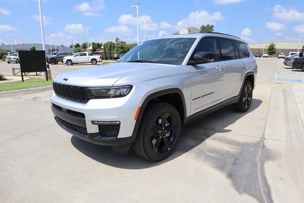 new 2025 Jeep Grand Cherokee L car, priced at $47,318