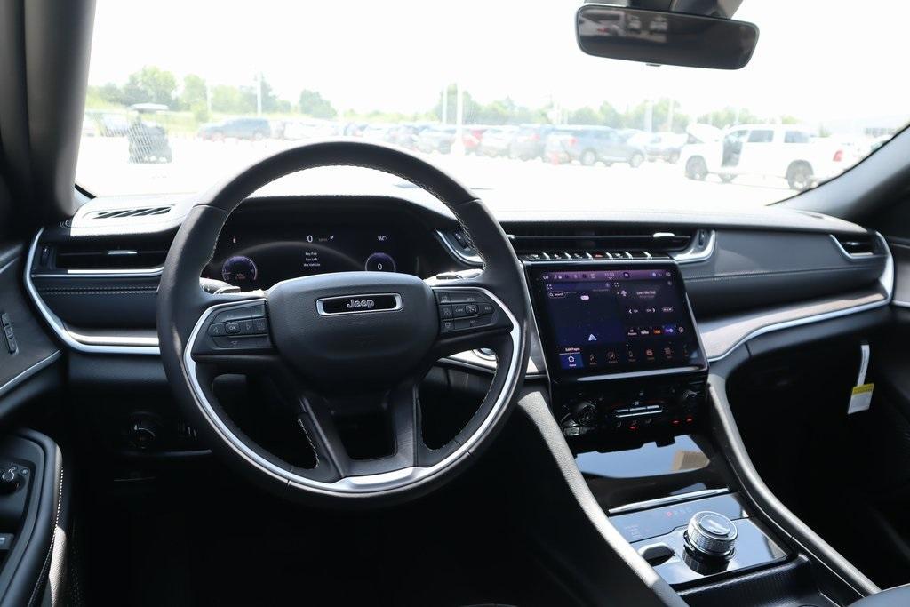 new 2025 Jeep Grand Cherokee L car, priced at $47,318