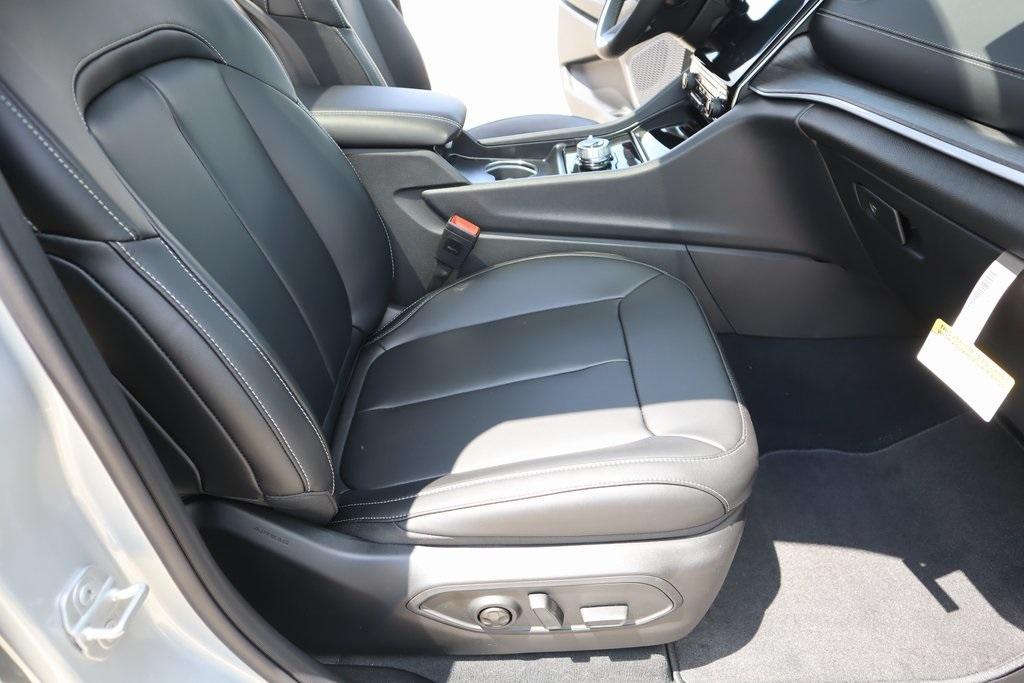 new 2025 Jeep Grand Cherokee L car, priced at $47,318