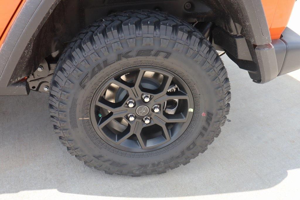 new 2025 Jeep Wrangler car, priced at $44,513