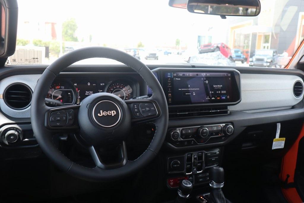 new 2025 Jeep Wrangler car, priced at $44,513