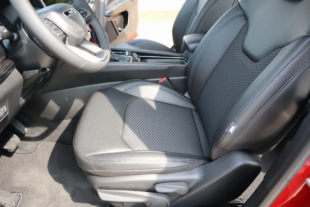 new 2025 Jeep Compass car, priced at $28,183