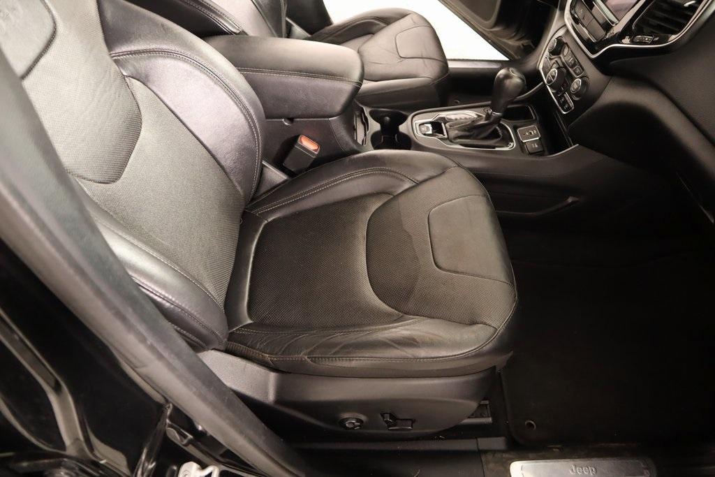 used 2020 Jeep Cherokee car, priced at $14,382