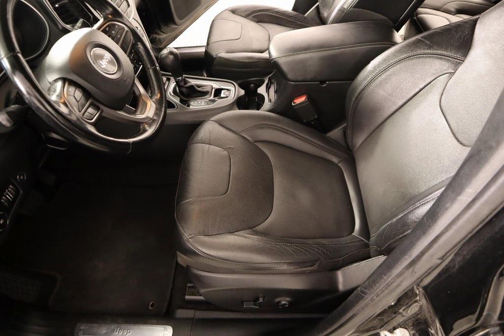 used 2020 Jeep Cherokee car, priced at $14,382