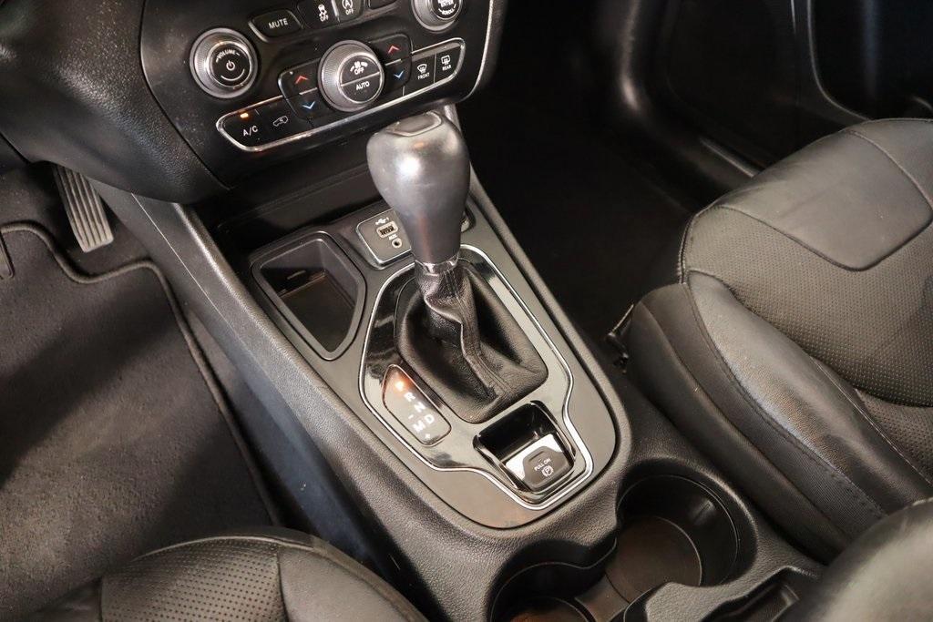 used 2020 Jeep Cherokee car, priced at $14,382