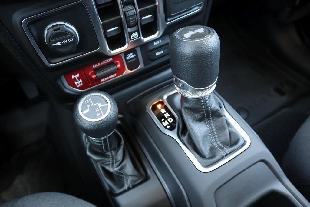 new 2025 Jeep Wrangler car, priced at $47,413