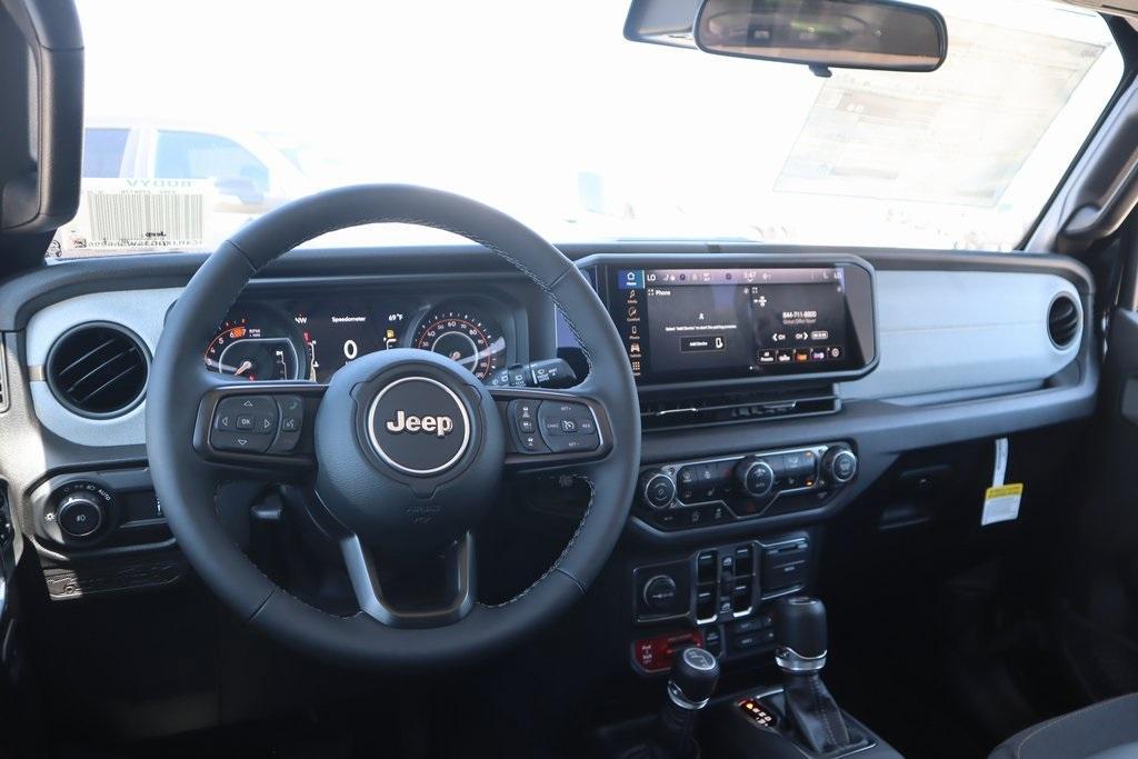 new 2025 Jeep Wrangler car, priced at $47,413
