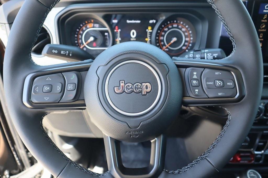 new 2025 Jeep Wrangler car, priced at $47,413