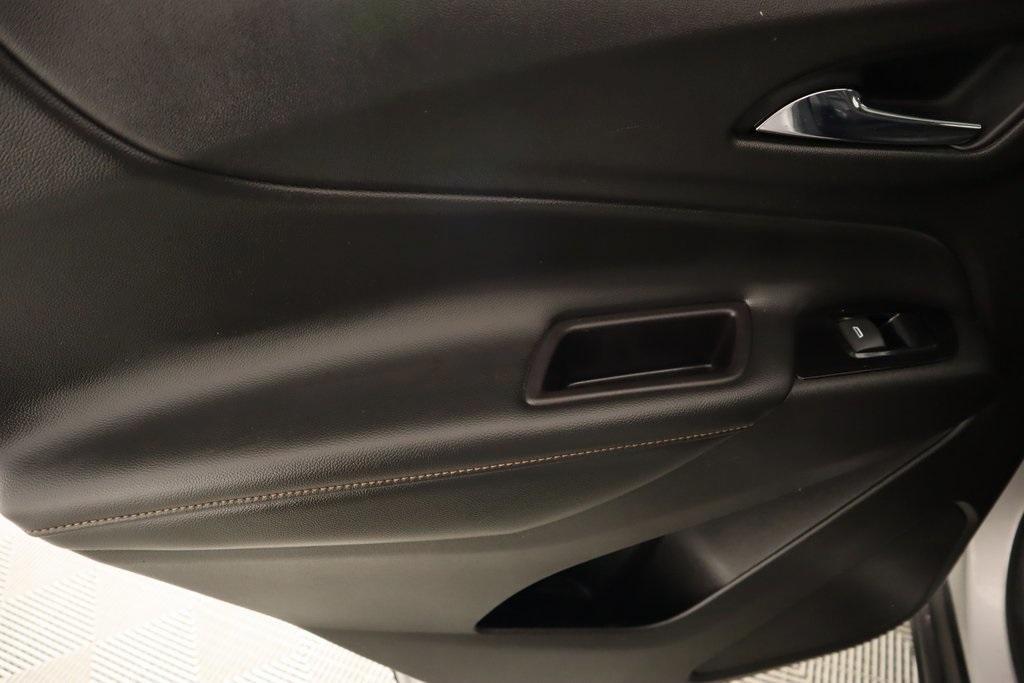 used 2022 Chevrolet Equinox car, priced at $24,250
