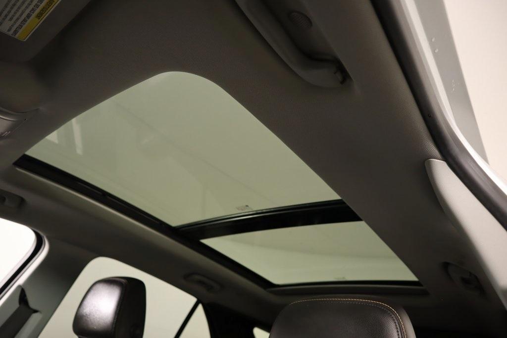 used 2022 Chevrolet Equinox car, priced at $24,250