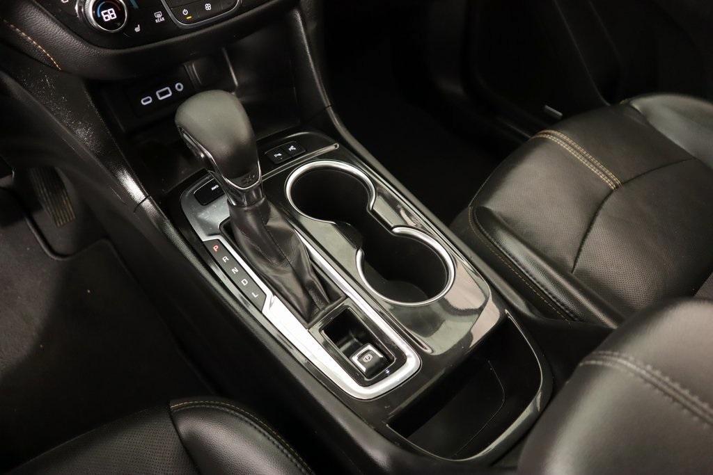 used 2022 Chevrolet Equinox car, priced at $24,250