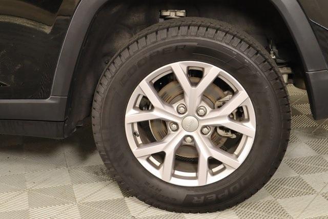 used 2022 Jeep Grand Cherokee car, priced at $26,516