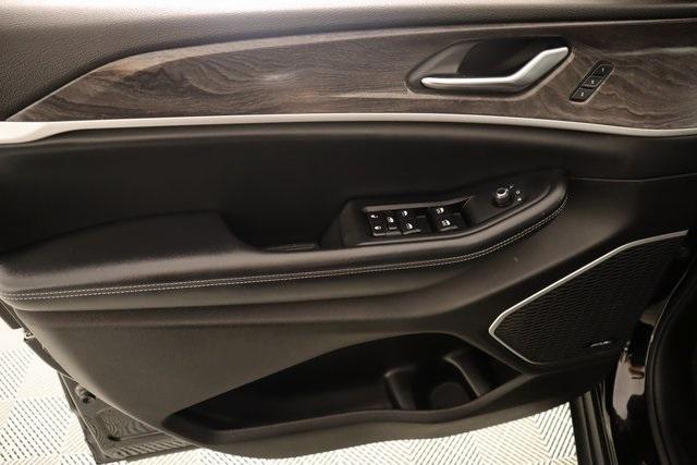 used 2022 Jeep Grand Cherokee car, priced at $26,516
