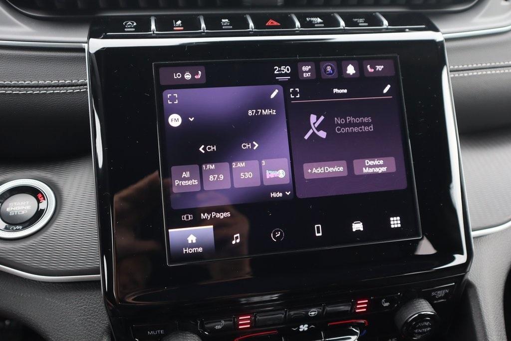 new 2025 Jeep Grand Cherokee L car, priced at $39,609