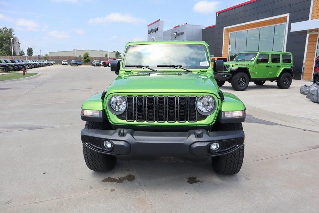 new 2025 Jeep Gladiator car, priced at $35,157