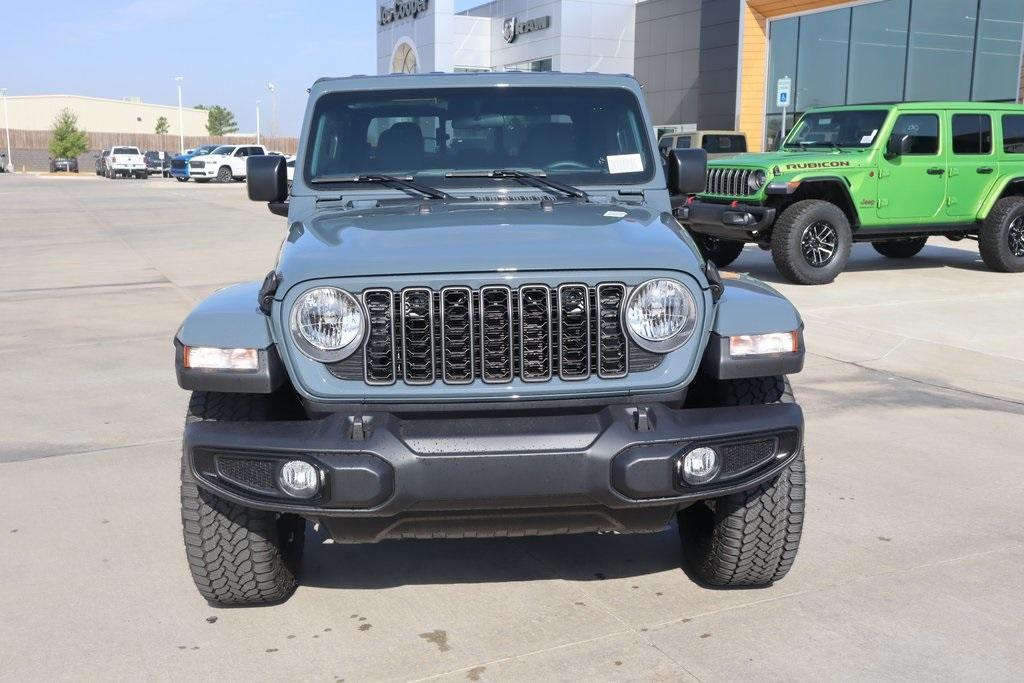 new 2025 Jeep Gladiator car, priced at $37,581