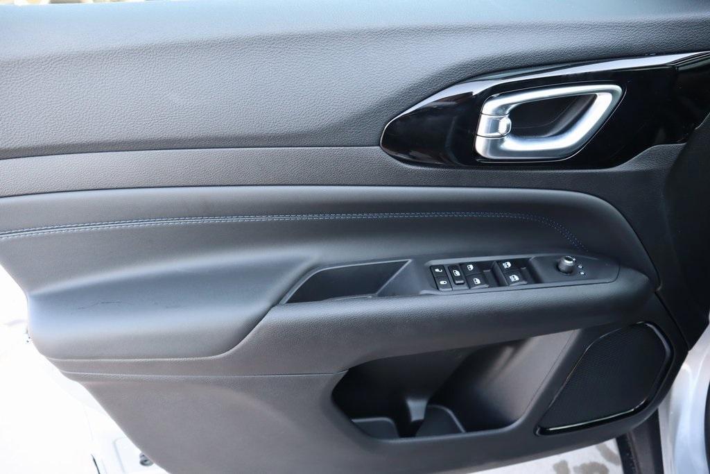 new 2026 Jeep Compass car, priced at $33,185