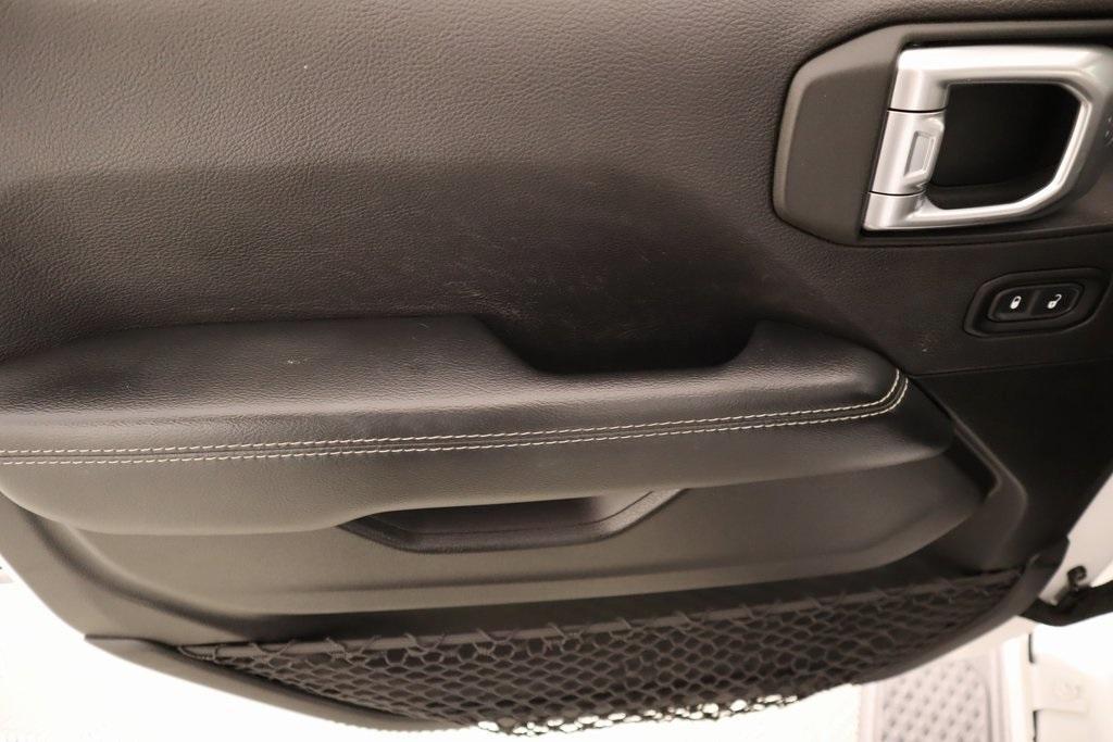 used 2020 Jeep Gladiator car, priced at $27,068