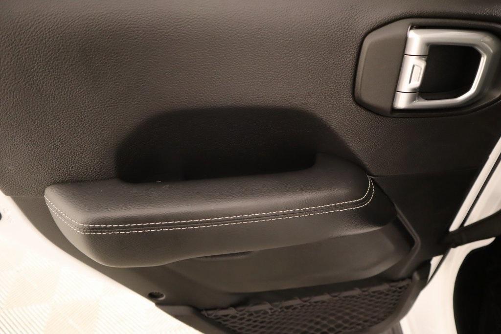 used 2020 Jeep Gladiator car, priced at $27,068