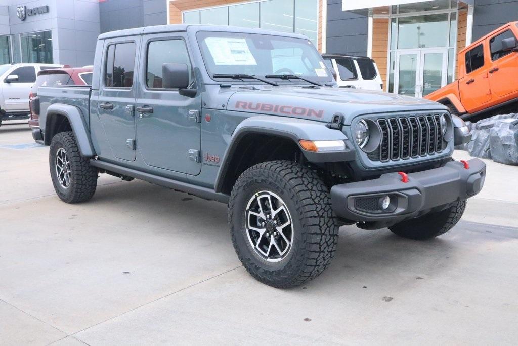 new 2025 Jeep Gladiator car, priced at $48,614