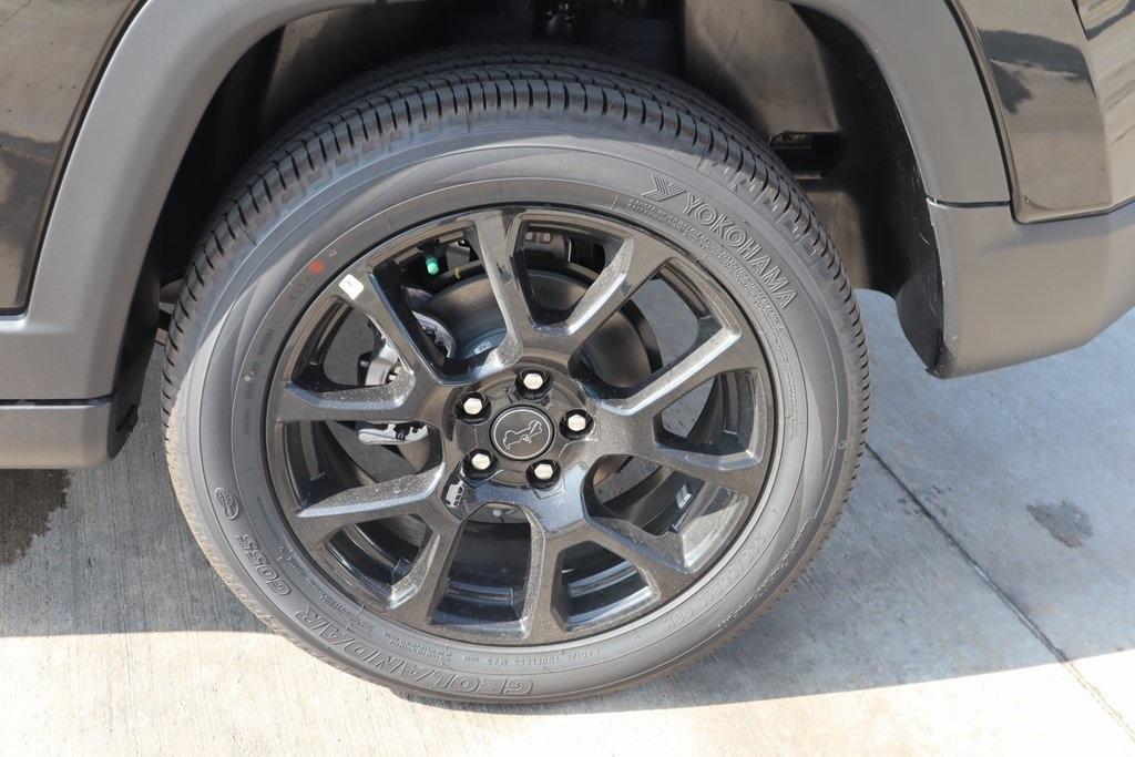 new 2025 Jeep Compass car, priced at $26,768
