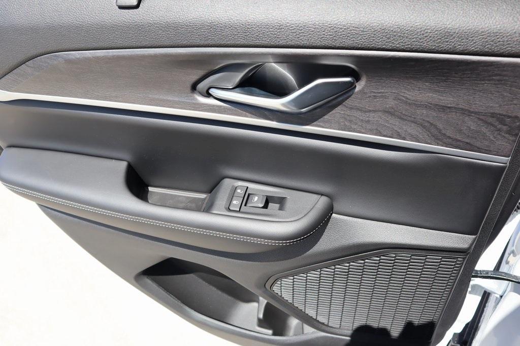 new 2025 Jeep Grand Cherokee car, priced at $44,903