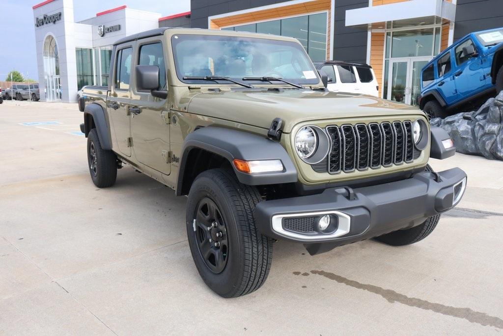 new 2025 Jeep Gladiator car, priced at $37,314
