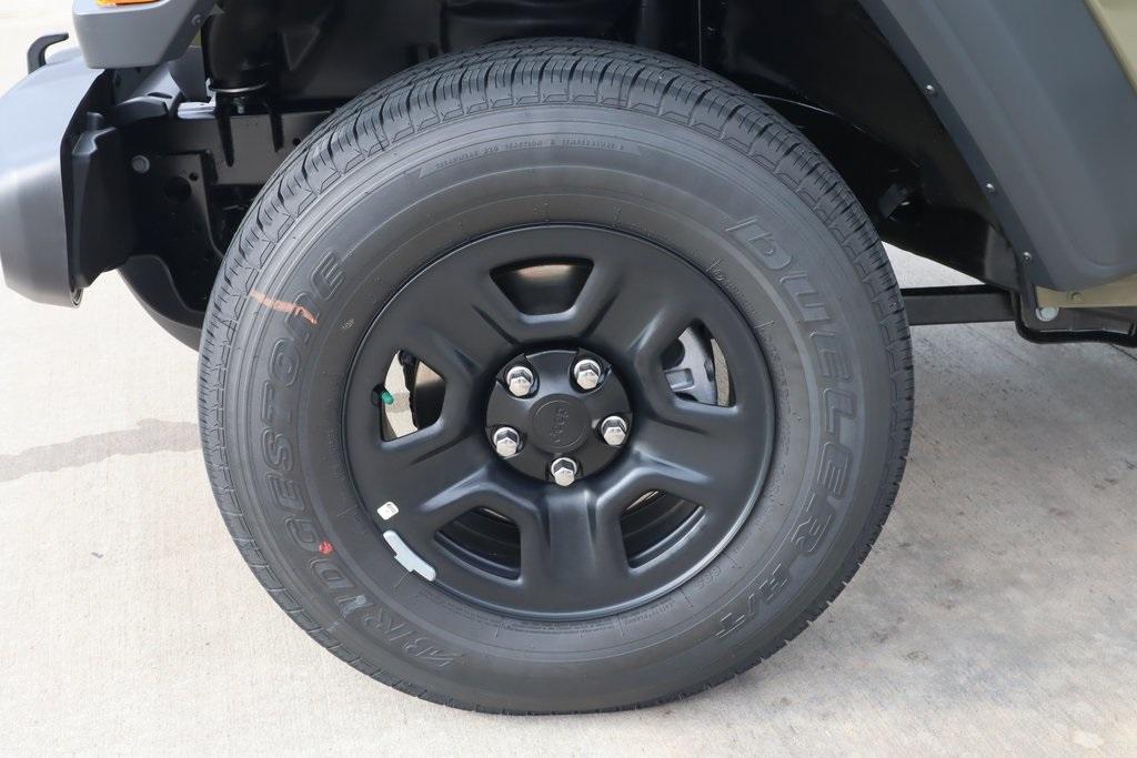 new 2025 Jeep Gladiator car, priced at $37,314
