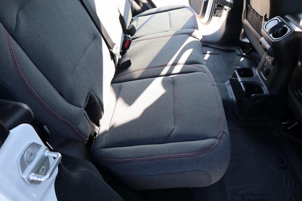 new 2025 Jeep Wrangler car, priced at $50,162