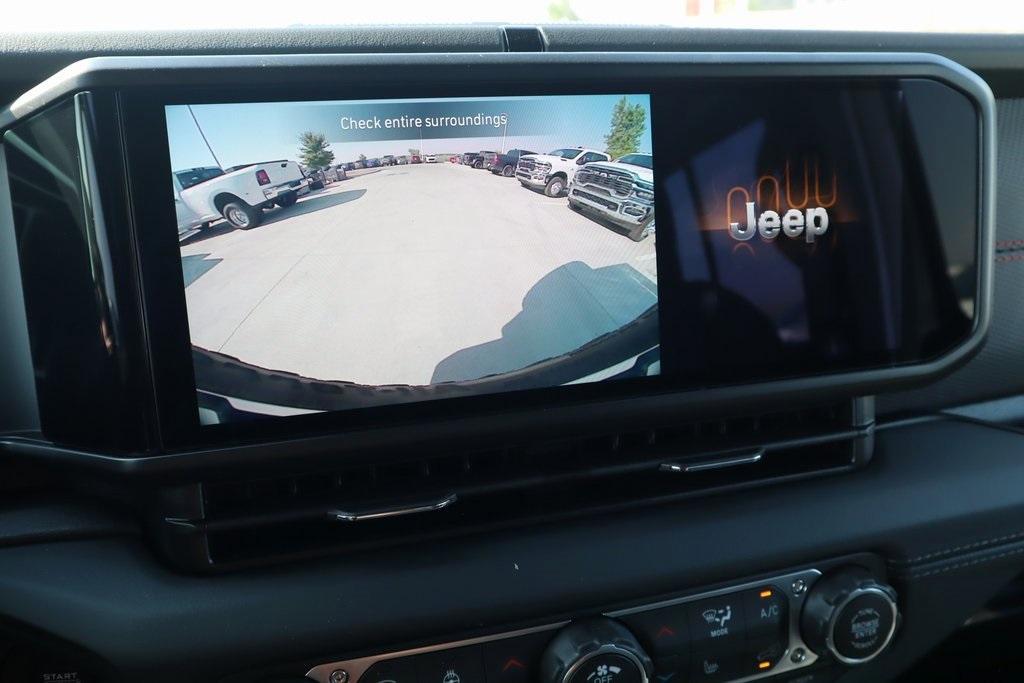 new 2025 Jeep Wrangler car, priced at $50,162