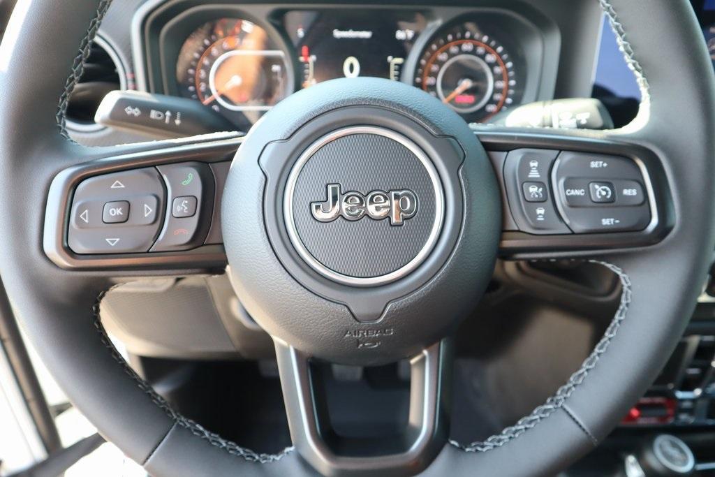 new 2025 Jeep Wrangler car, priced at $50,162