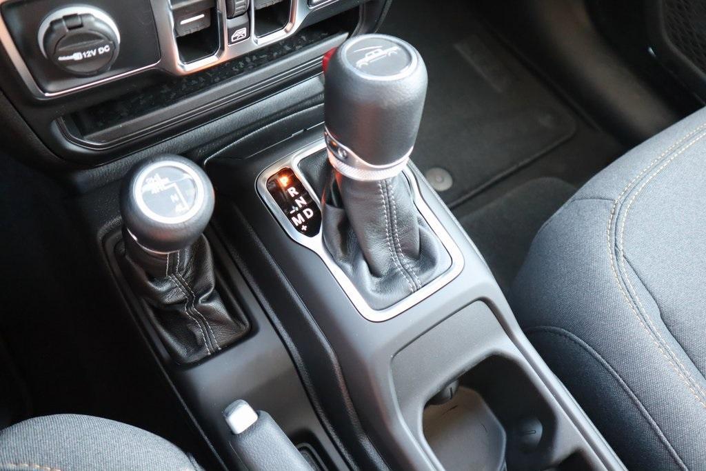 new 2025 Jeep Gladiator car, priced at $37,757