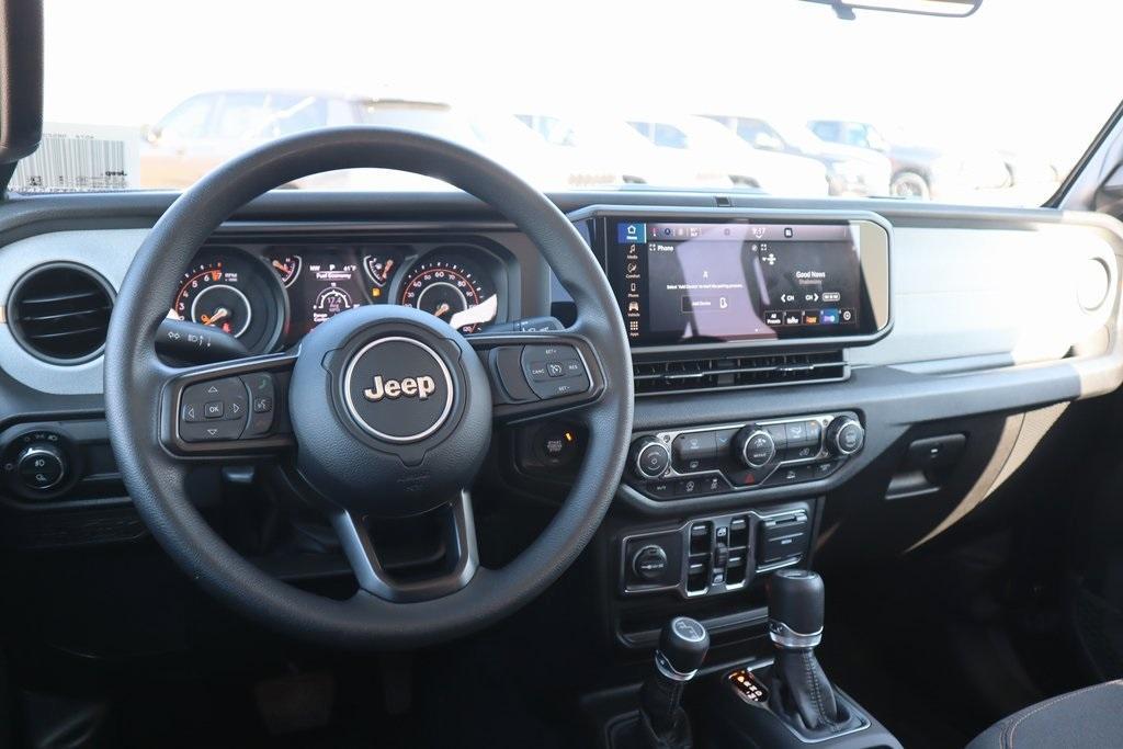 new 2025 Jeep Gladiator car, priced at $37,757