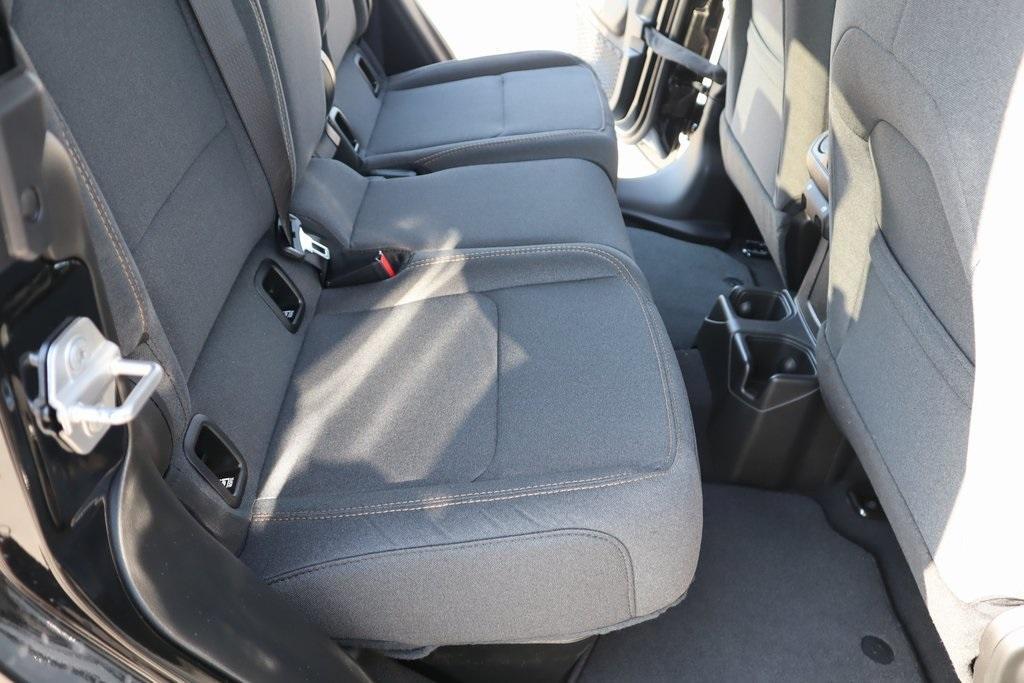 new 2025 Jeep Gladiator car, priced at $37,757