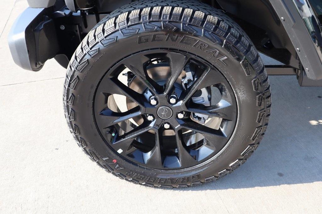 new 2025 Jeep Gladiator car, priced at $37,757