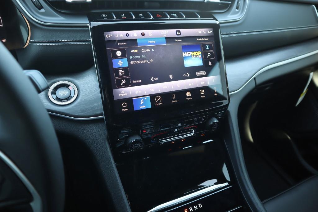 new 2025 Jeep Grand Cherokee L car, priced at $40,832