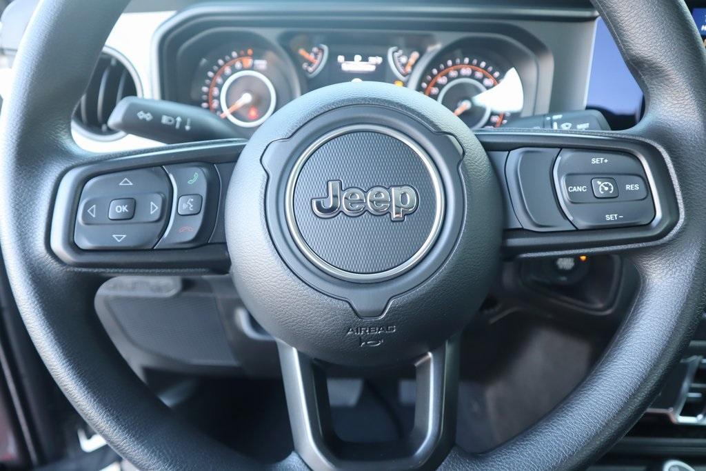 new 2025 Jeep Gladiator car, priced at $35,439