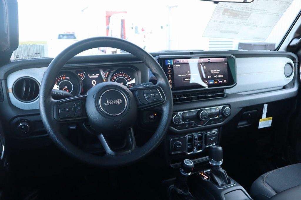 new 2025 Jeep Gladiator car, priced at $35,439