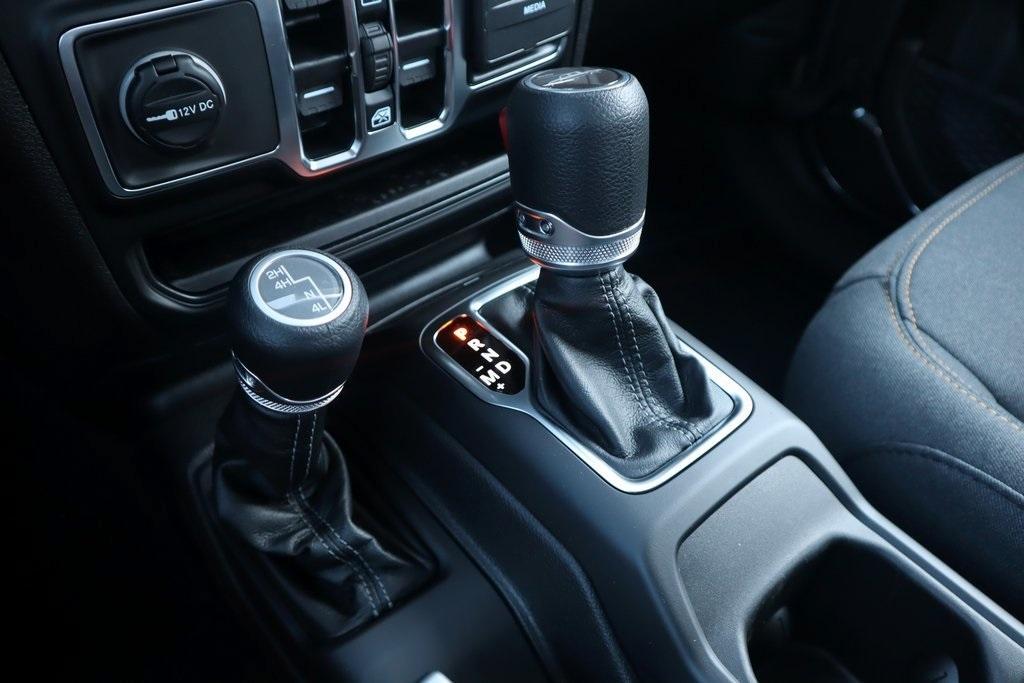 new 2025 Jeep Gladiator car, priced at $35,439