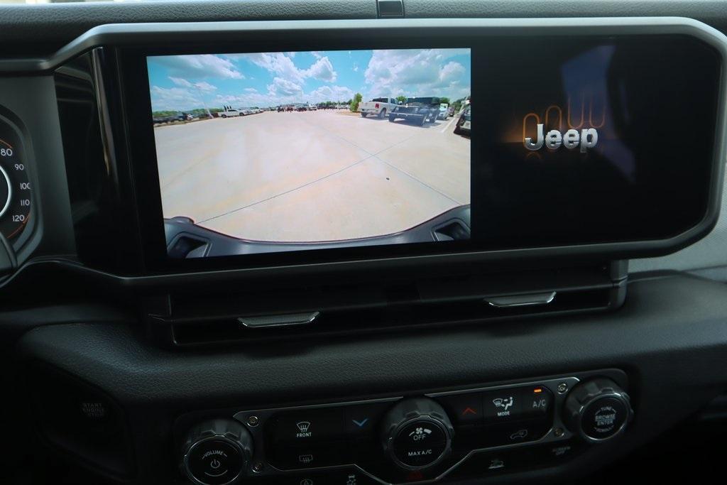new 2025 Jeep Gladiator car, priced at $38,996