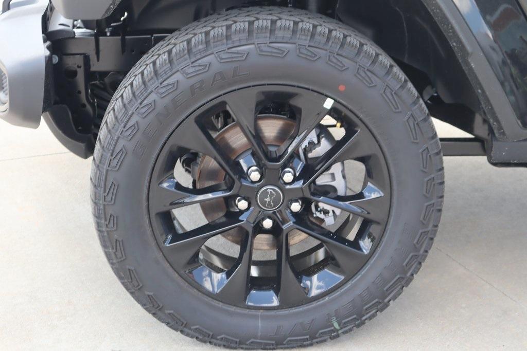 new 2025 Jeep Gladiator car, priced at $38,996