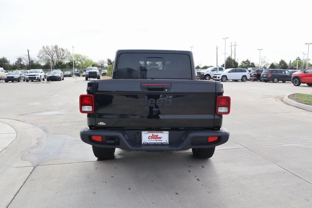 new 2025 Jeep Gladiator car, priced at $36,842