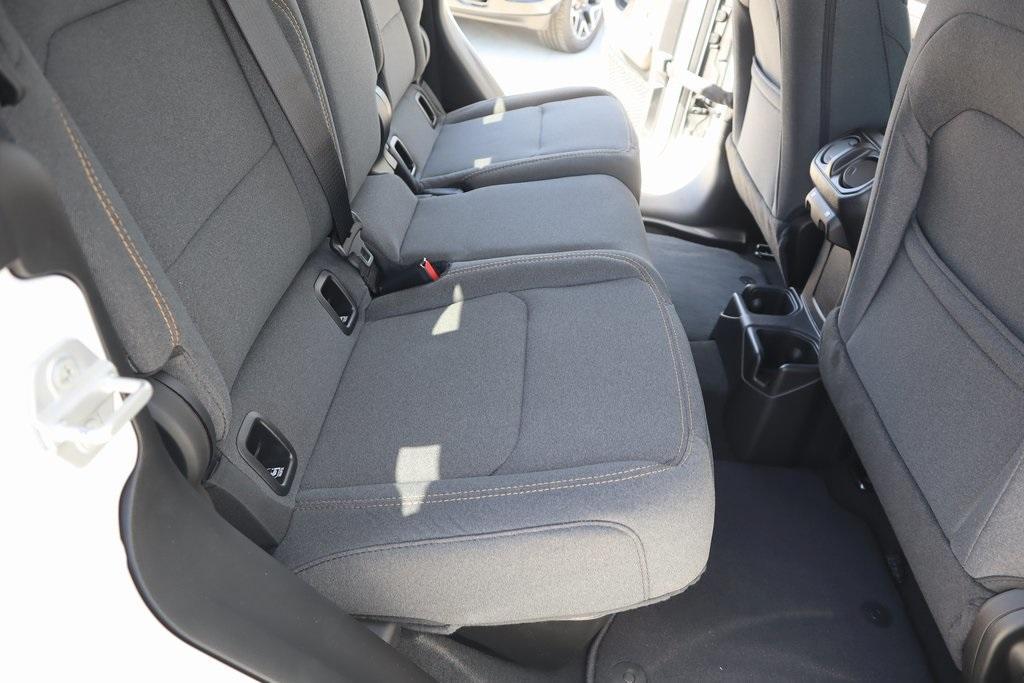new 2025 Jeep Gladiator car, priced at $37,951