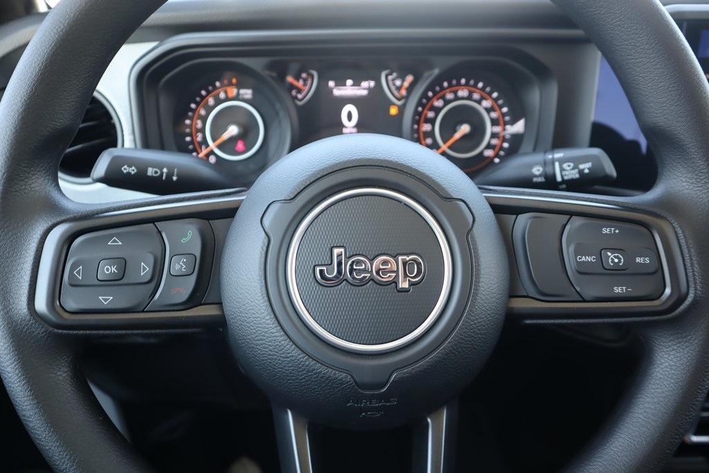 new 2025 Jeep Gladiator car, priced at $37,951