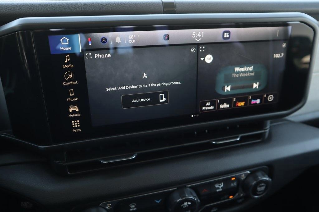 new 2025 Jeep Gladiator car, priced at $37,951