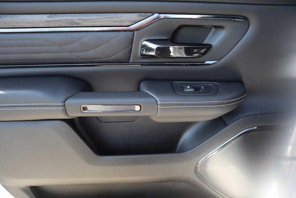 new 2025 Ram 1500 car, priced at $69,986